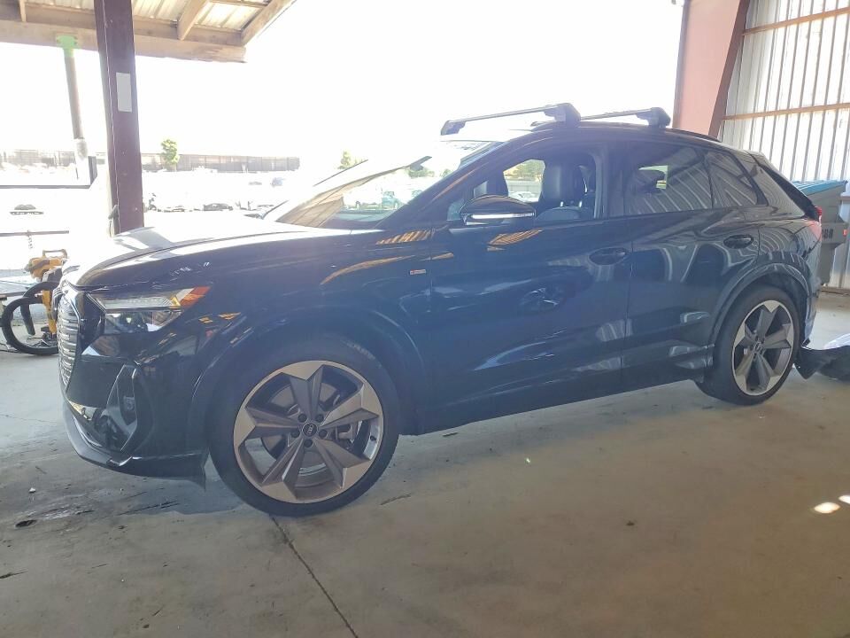 2025 AUDI Q4