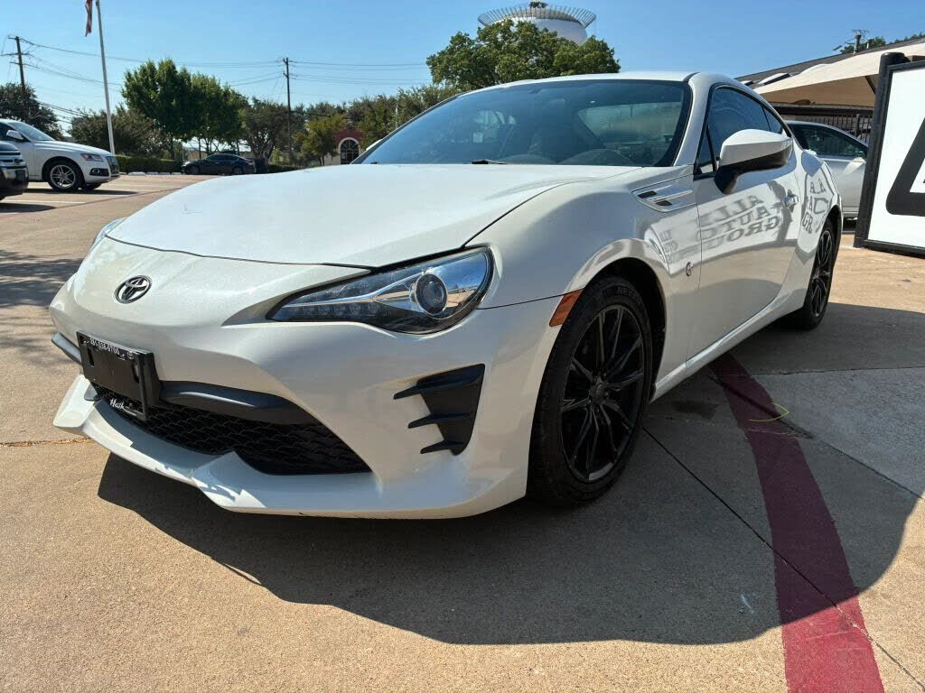 2017 TOYOTA 86