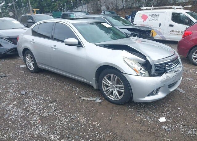 2012 INFINITI G37