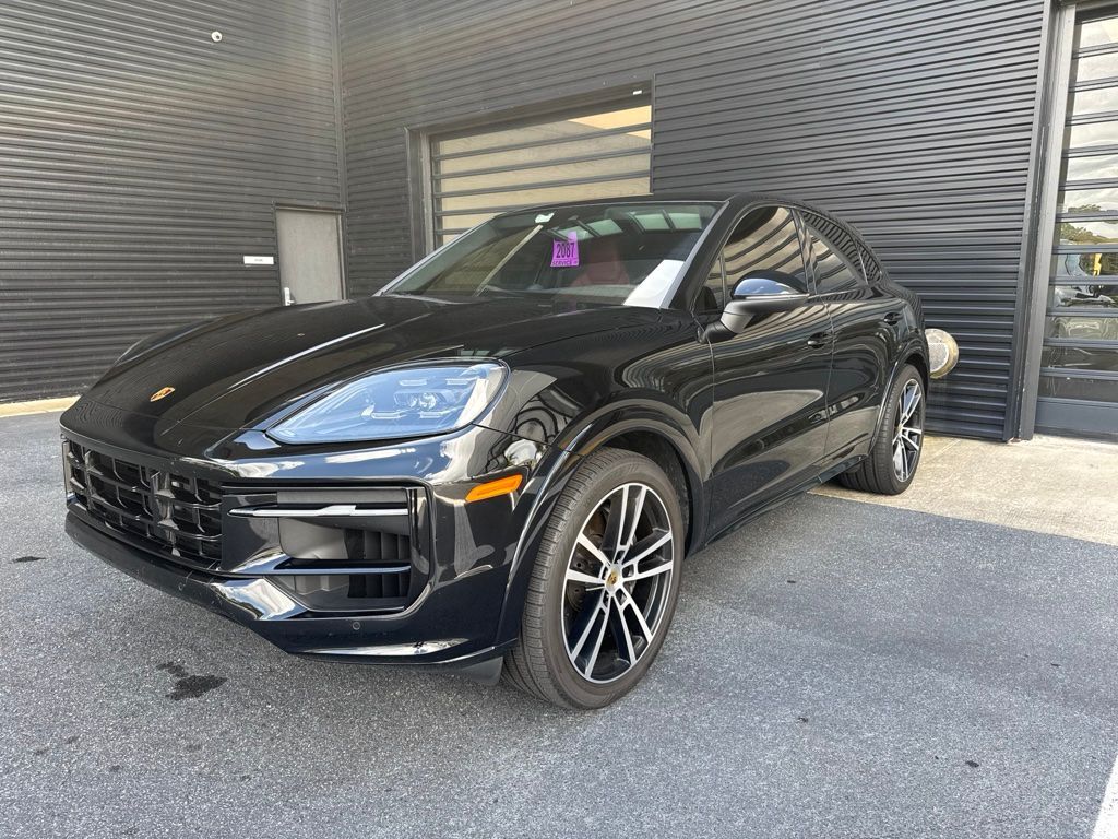2024 PORSCHE Cayenne