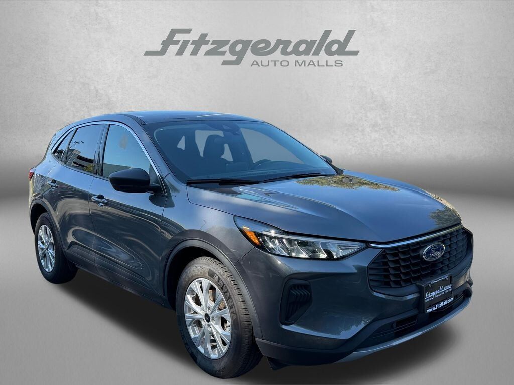 2024 FORD Escape