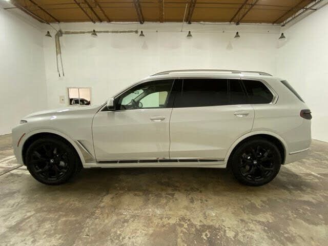 2026 BMW X7