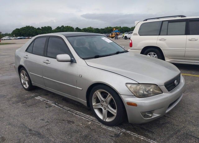 2005 LEXUS IS