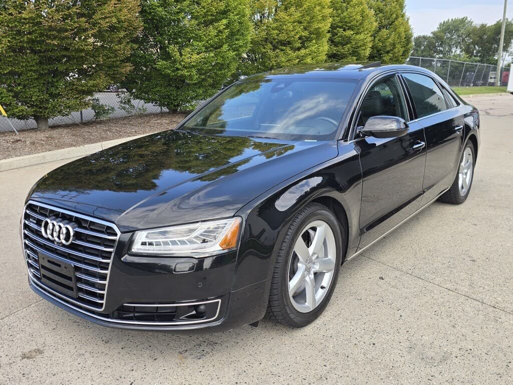 2016 AUDI A8