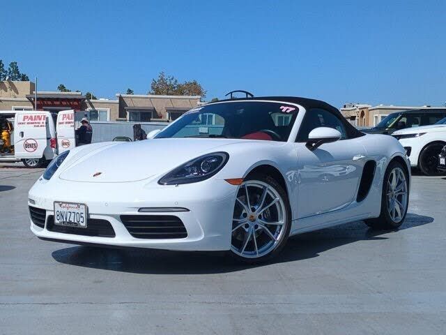 2017 PORSCHE Boxster