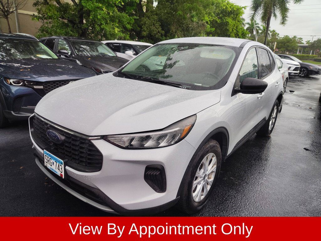 2025 FORD Escape