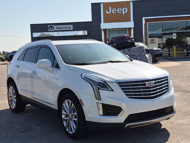 2017 CADILLAC XT5