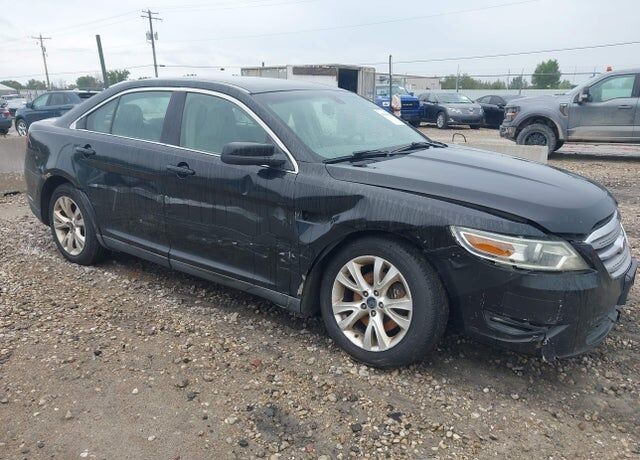 2010 FORD Taurus