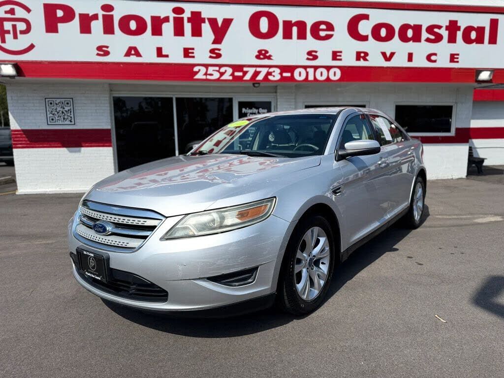 2011 FORD Taurus