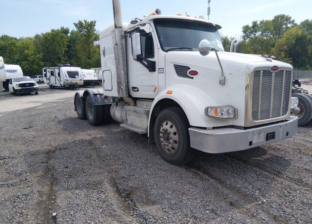 2017 PETERBILT 567