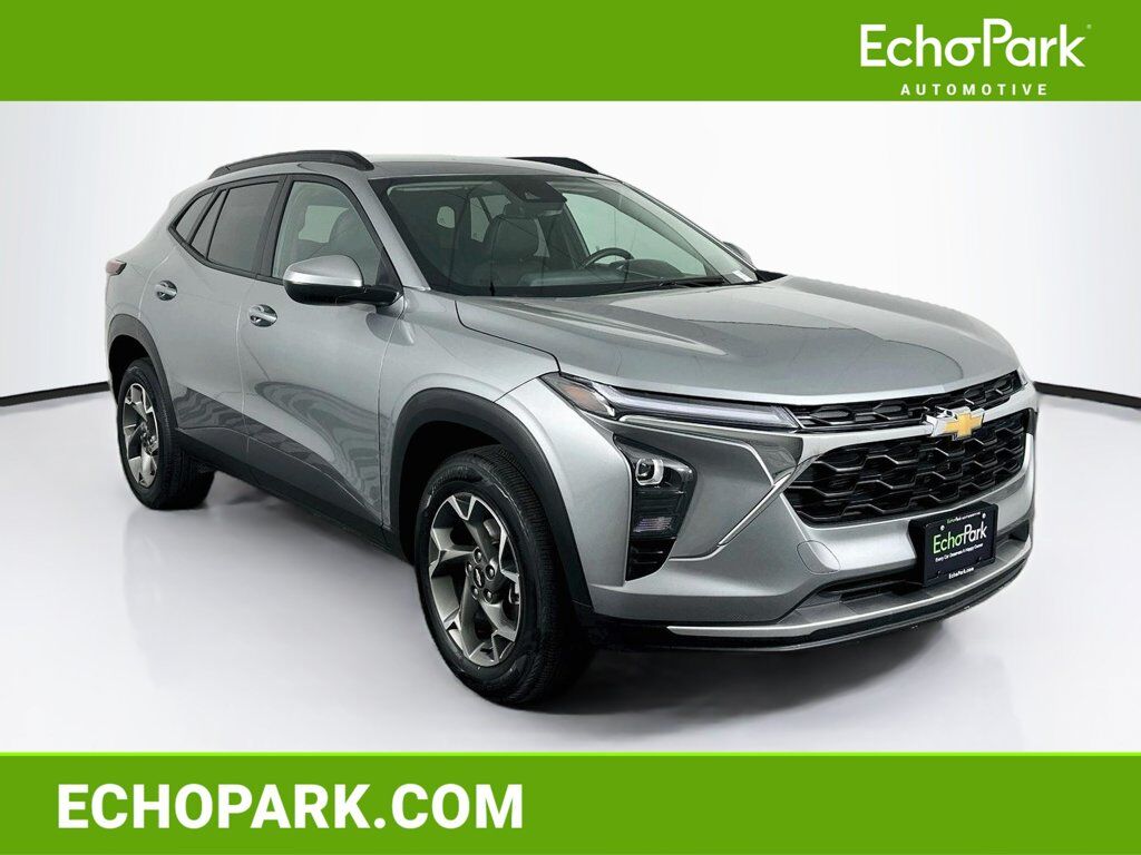 2025 CHEVROLET Trax