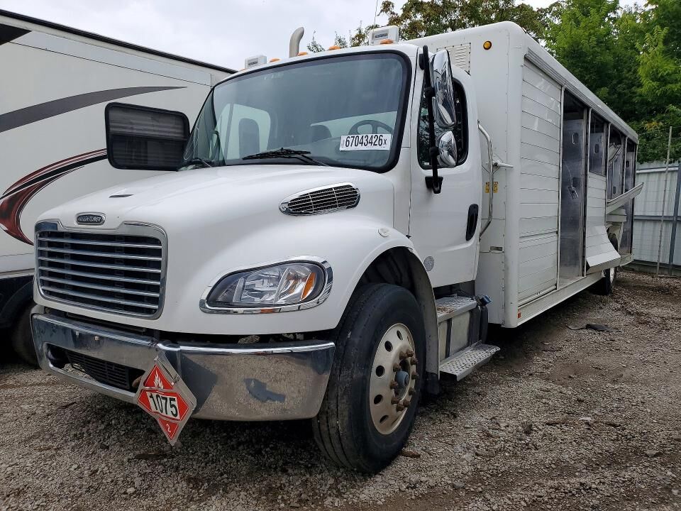 2021 FREIGHTLINER M2