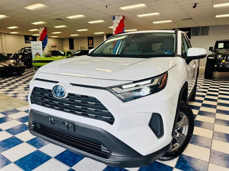 2024 TOYOTA RAV4