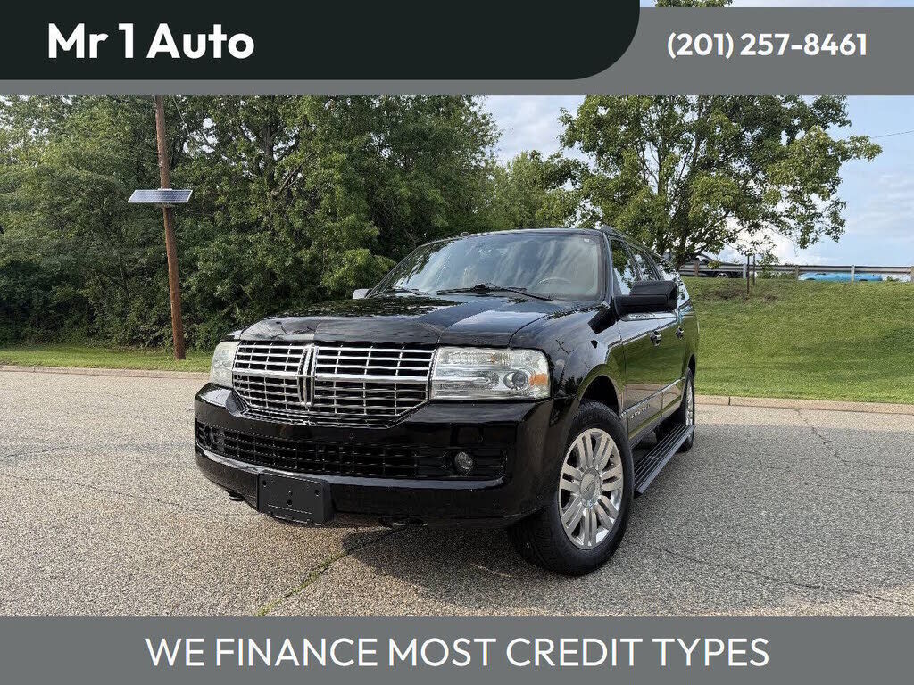 2011 LINCOLN Navigator