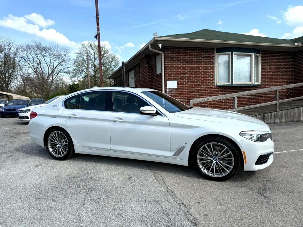 2019 BMW 530e