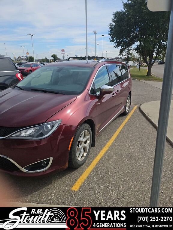 2017 CHRYSLER Pacifica