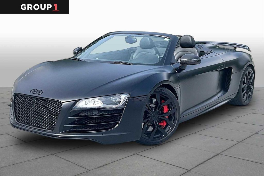 2011 AUDI R8