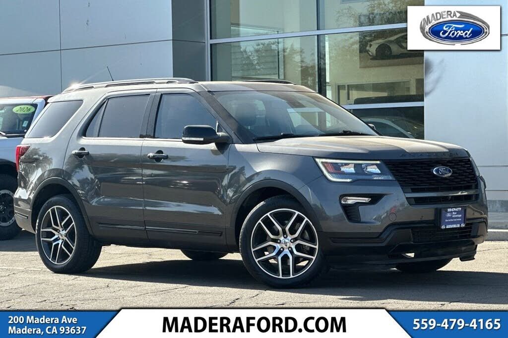 2018 FORD Explorer