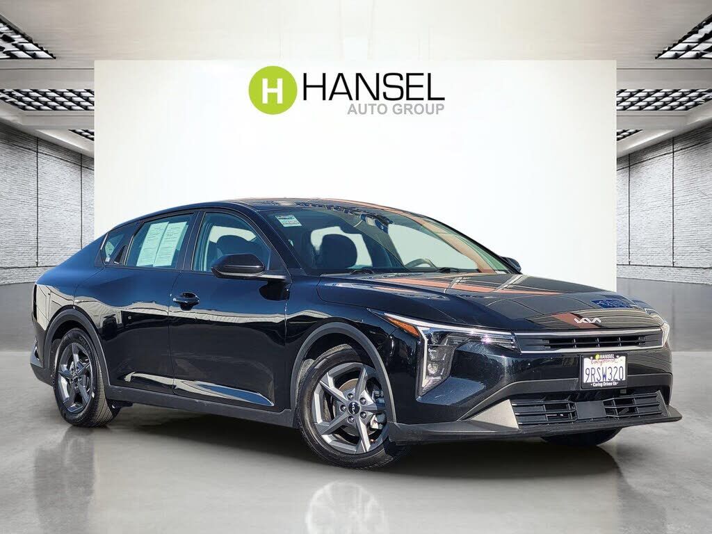 2025 KIA K4