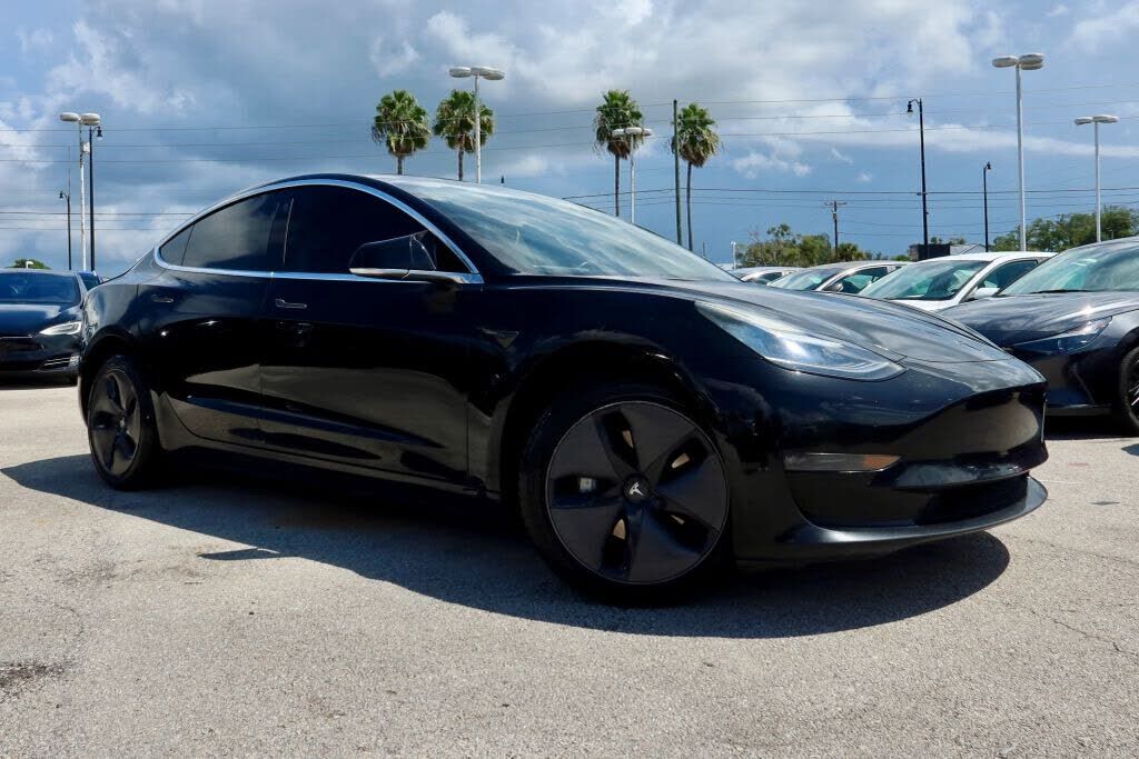 2019 TESLA Model 3