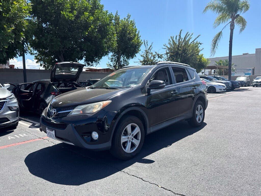 2014 TOYOTA RAV4