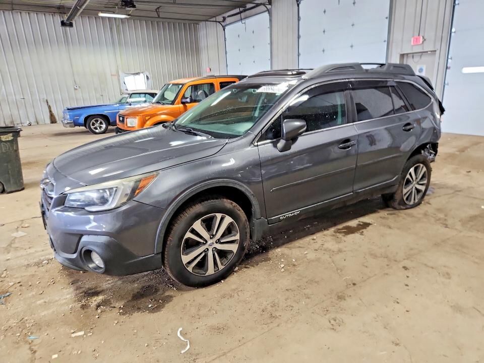 2018 SUBARU Outback
