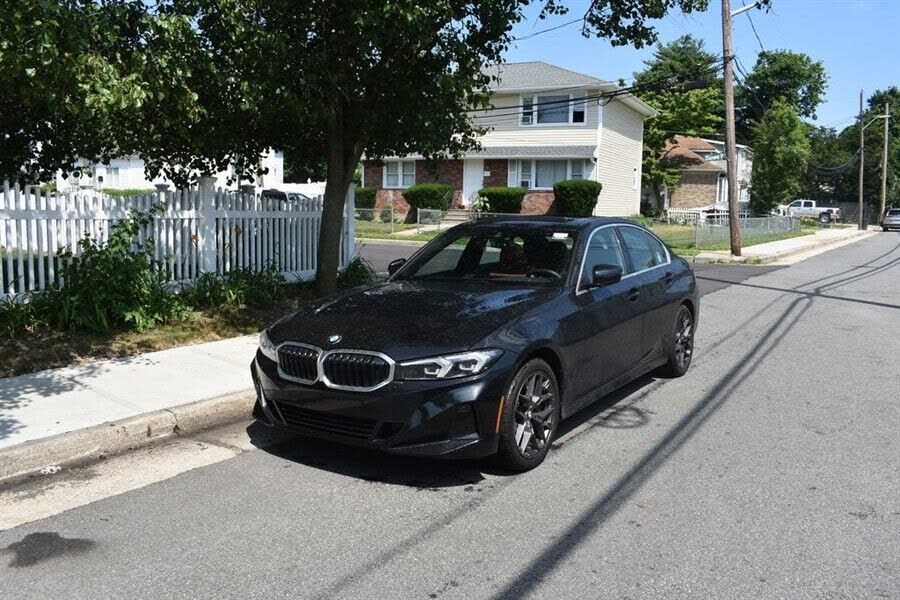 2025 BMW 330i