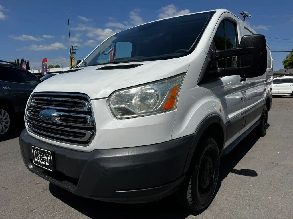 2015 FORD Transit