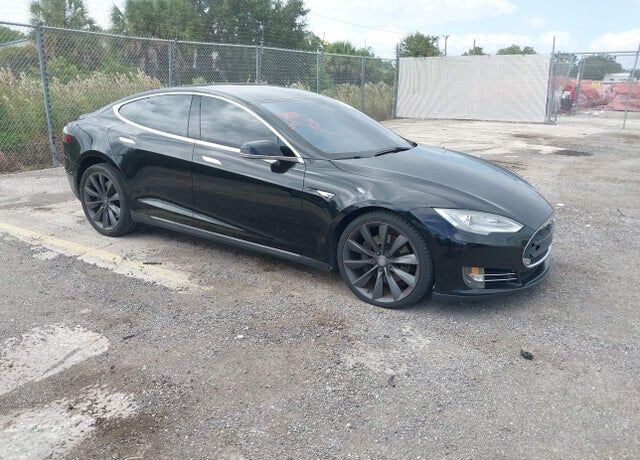 2013 TESLA Model S