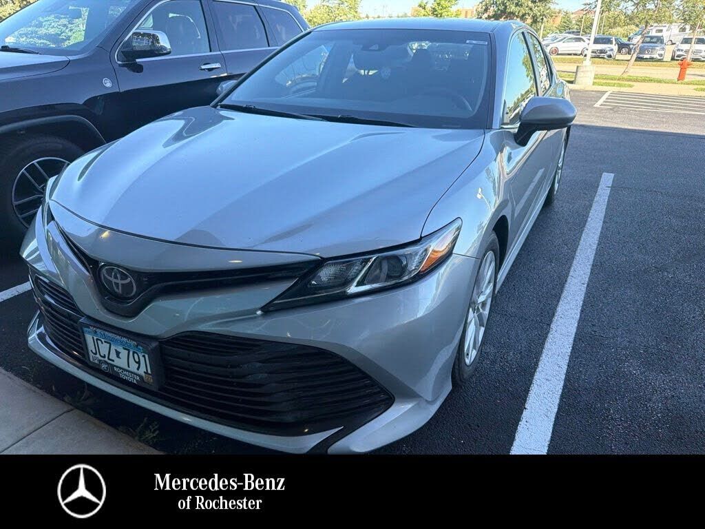 2020 TOYOTA Camry
