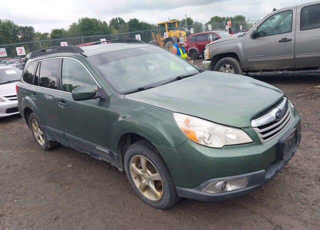 2012 SUBARU Outback