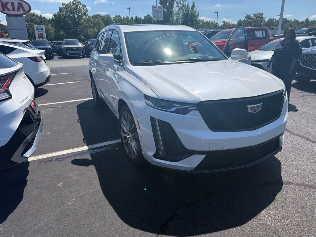 2020 CADILLAC XT6