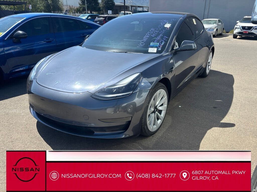 2022 TESLA Model 3