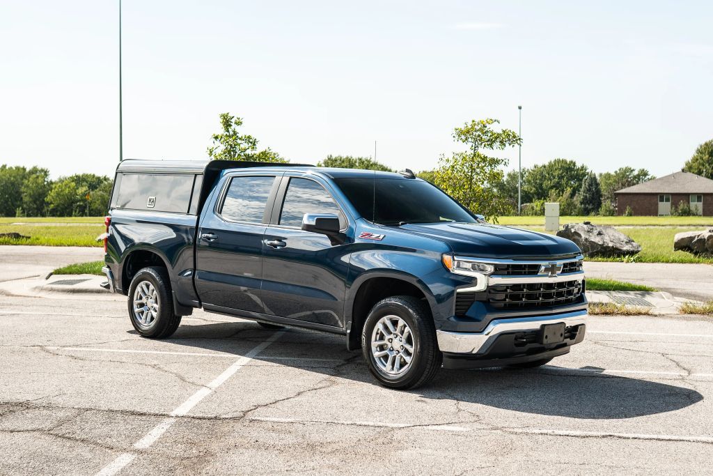 2023 CHEVROLET Silverado