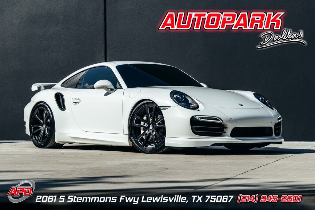 2015 PORSCHE 911