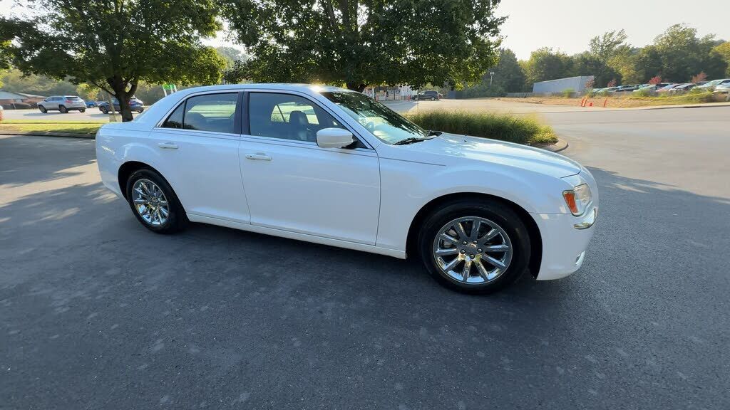 2014 CHRYSLER 300