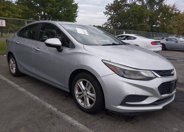2018 CHEVROLET Cruze