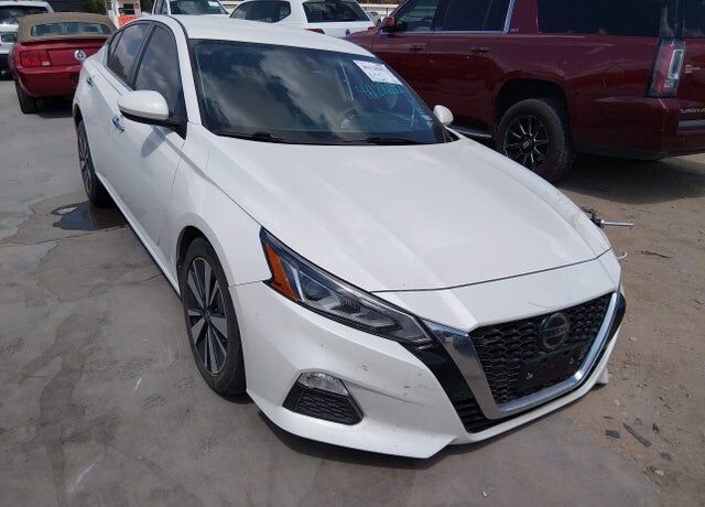 2022 NISSAN Altima
