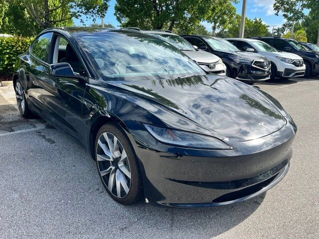 2024 TESLA Model 3