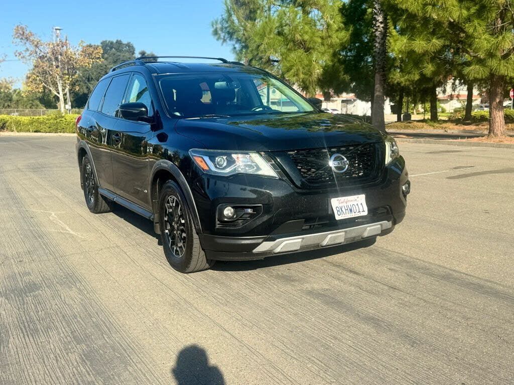 2019 NISSAN Pathfinder