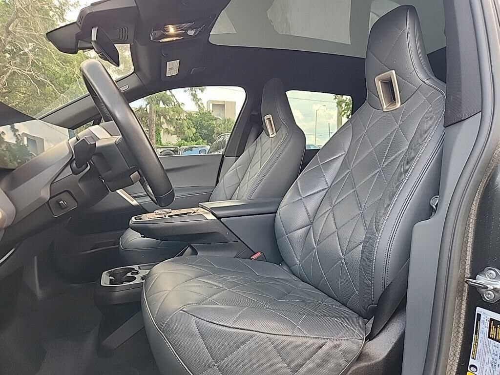 2024 BMW iX