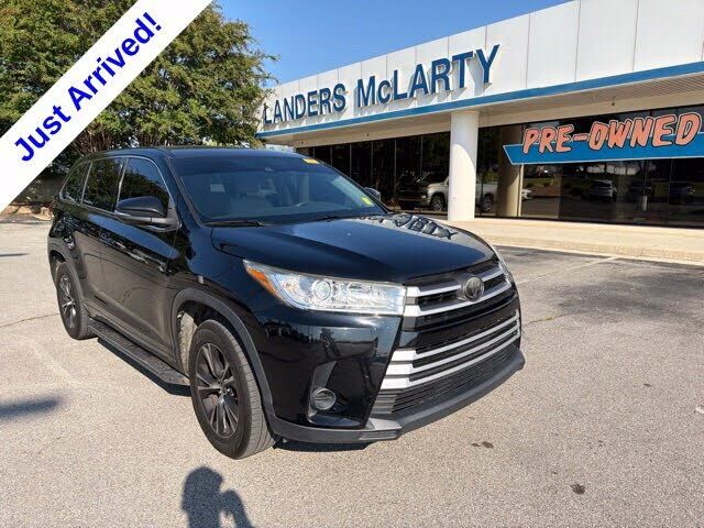 2018 TOYOTA Highlander