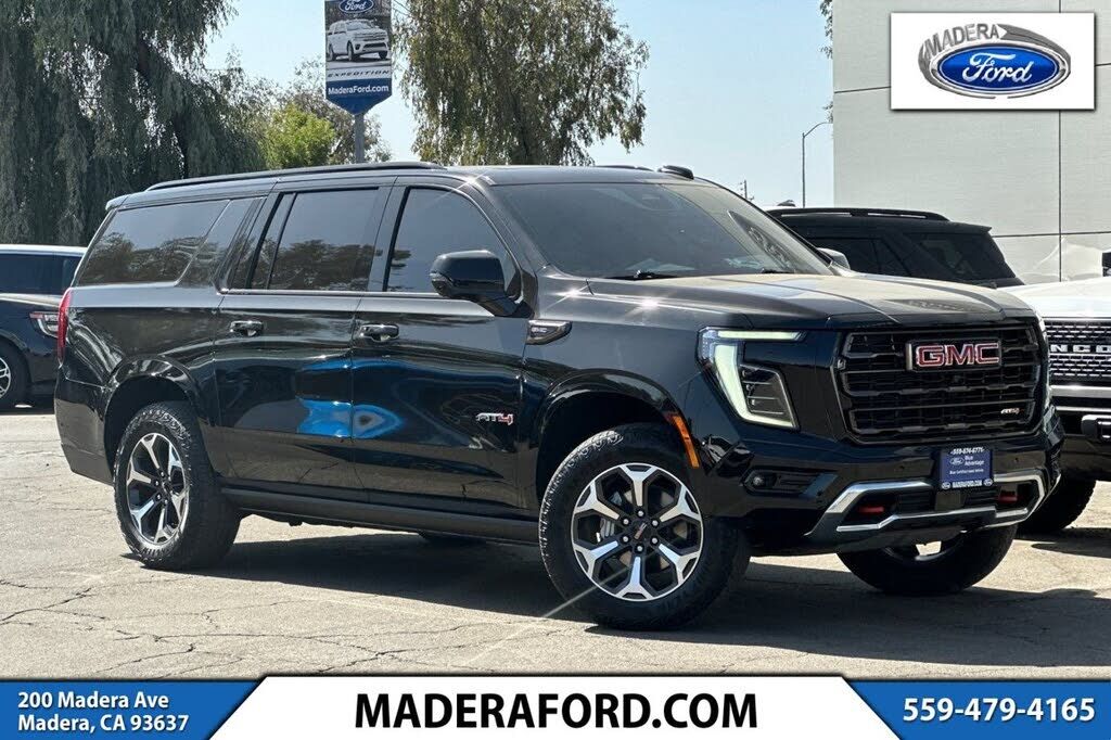2025 GMC Yukon XL