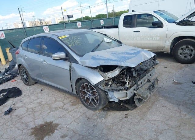 2017 FORD Focus