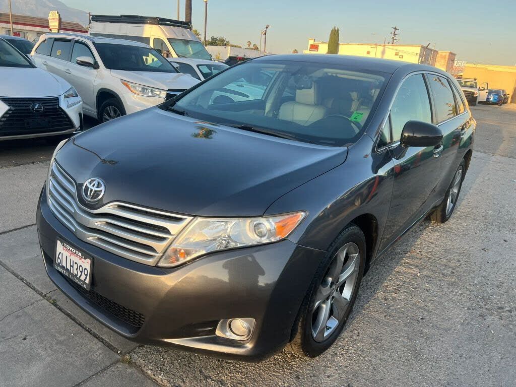 2010 TOYOTA Venza