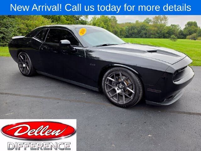 2016 DODGE Challenger