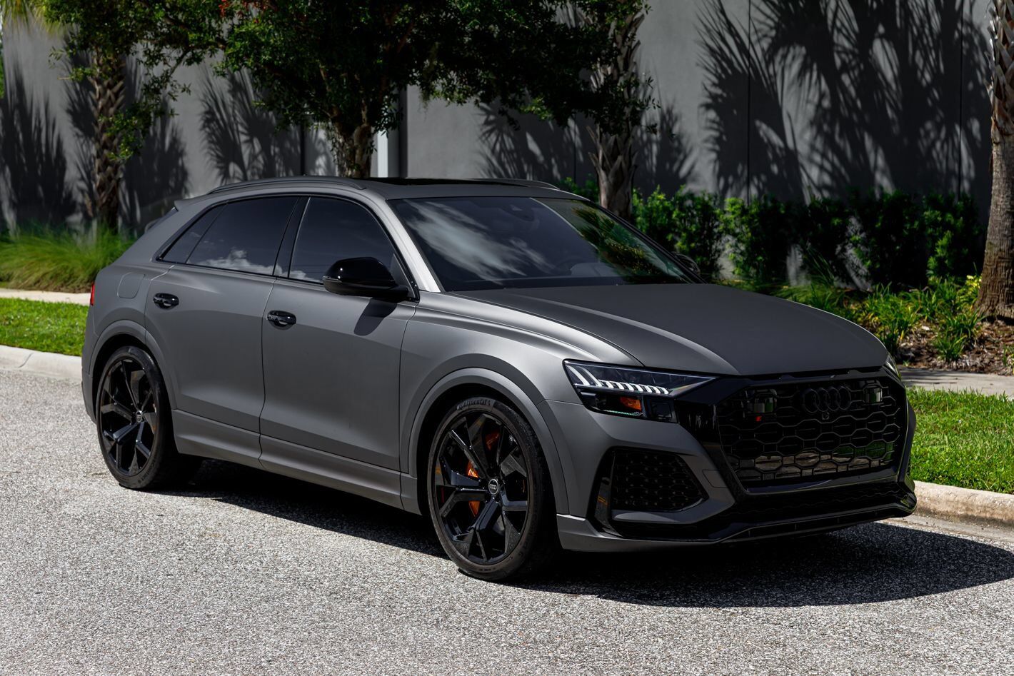 2023 AUDI RS Q8