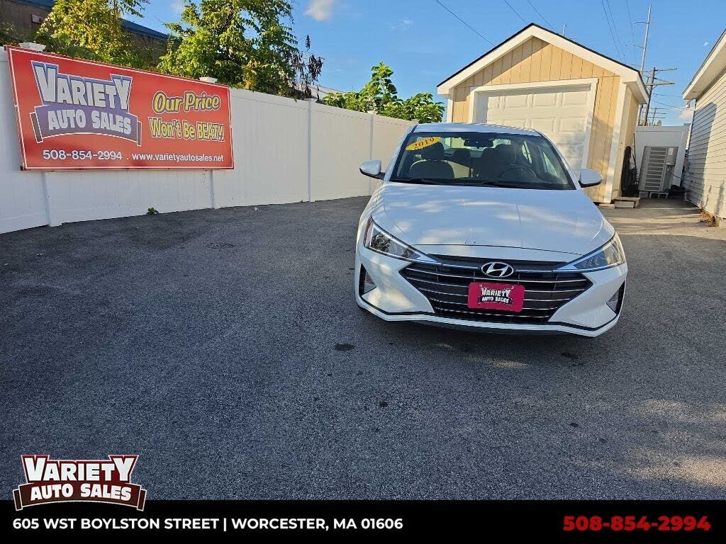 2019 HYUNDAI Elantra