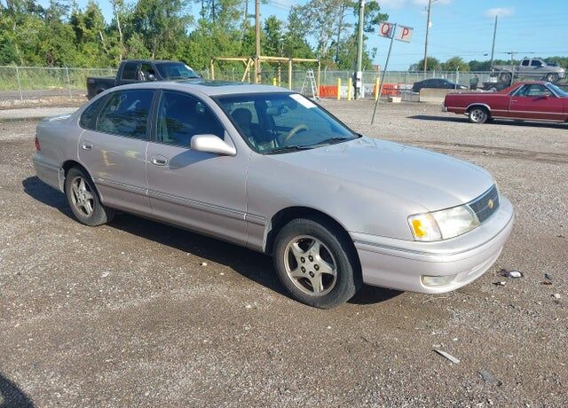 1999 TOYOTA Avalon
