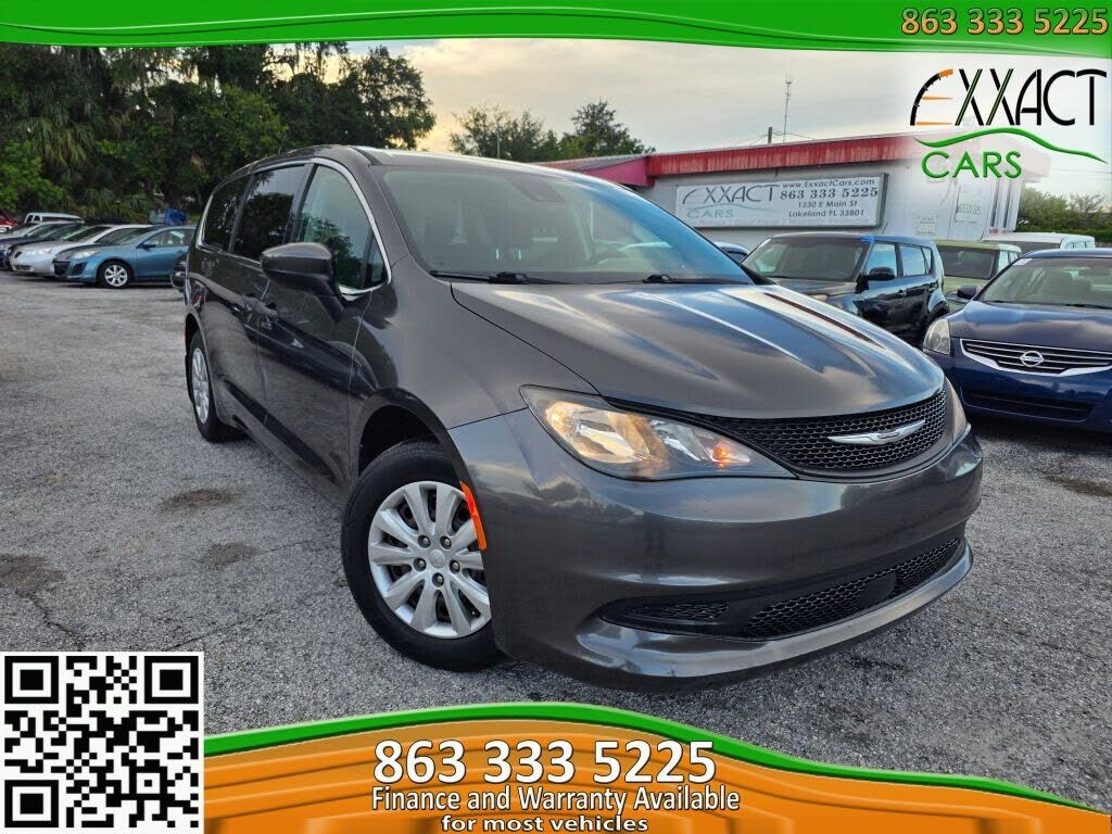 2021 CHRYSLER Voyager